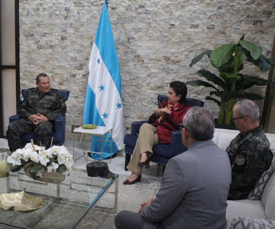 Comisión Interventora del Sistema Penitenciario sostienen la primera reunión de trabajo con la presidenta de la CSJ 

 